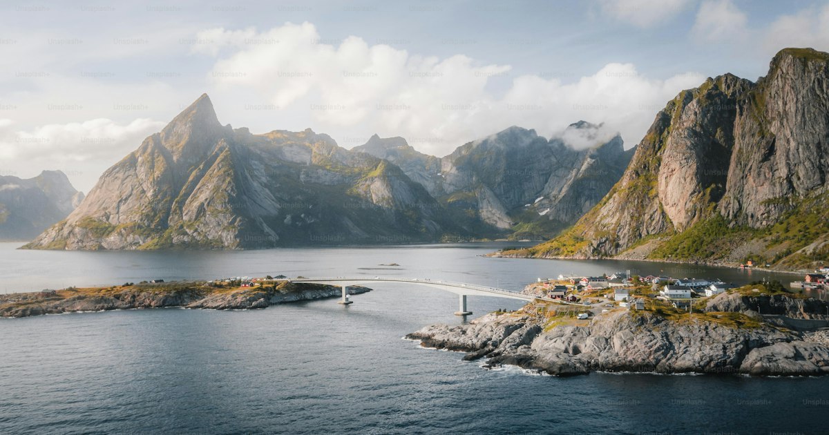 Viajar con mascota a Noruega: requisitos de entrada (2026)